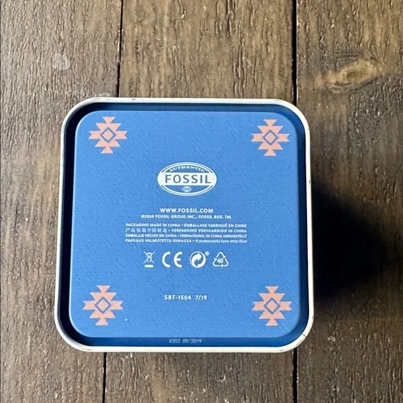 Fossil White Ceramic Chronograph Women's Watch - Picture 6 of 6